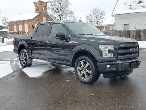 Used 2015 Ford F150 Lariat w/ Equipment Group 502A Luxury image 2