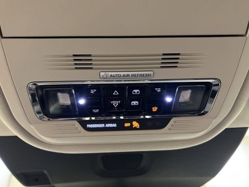 Used 2026 Lincoln Aviator AWD image 27