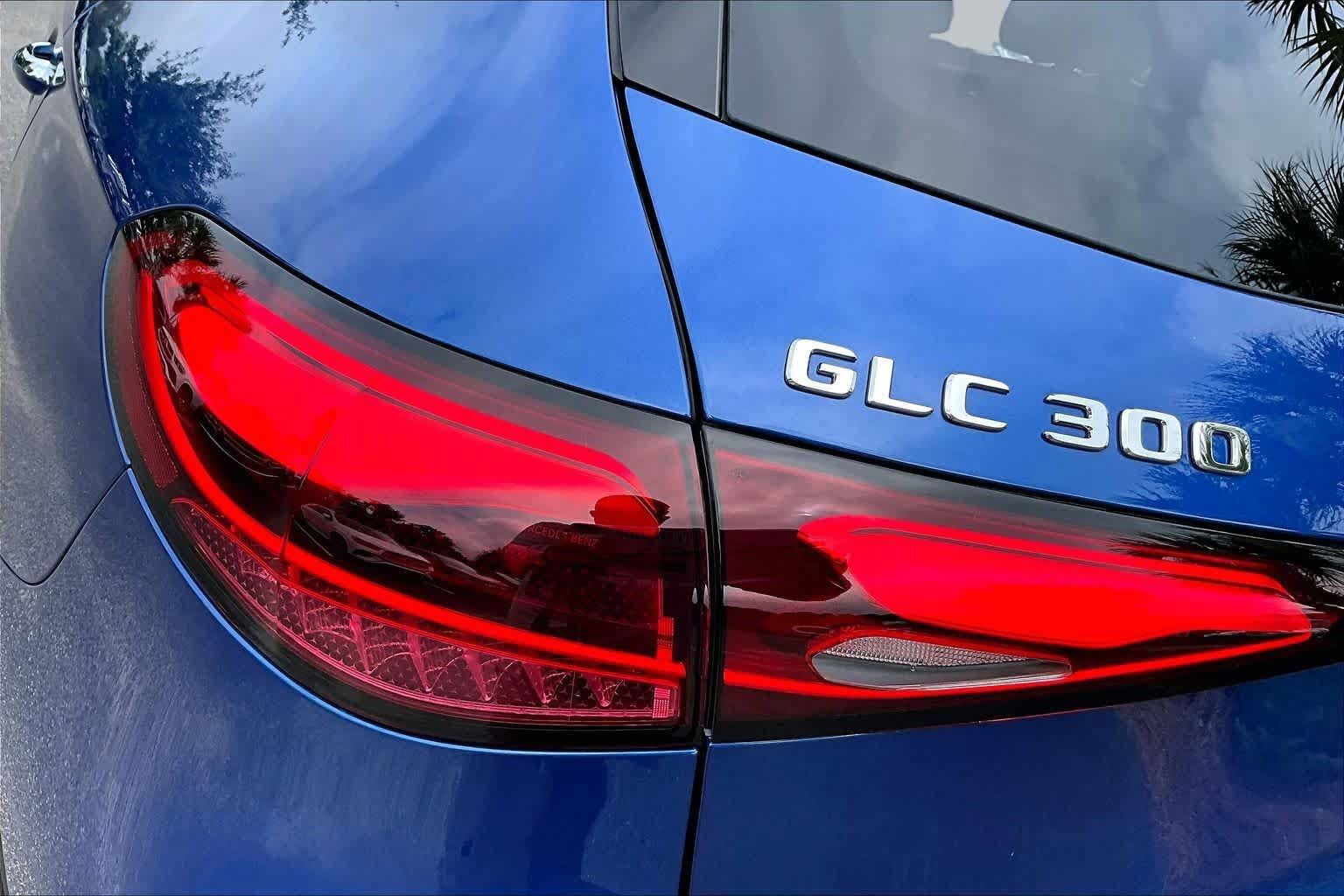 Certified 2025 Mercedes-Benz GLC 300 4MATIC image 28