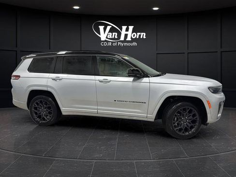 New 2026 Jeep Grand Cherokee L Summit image 2