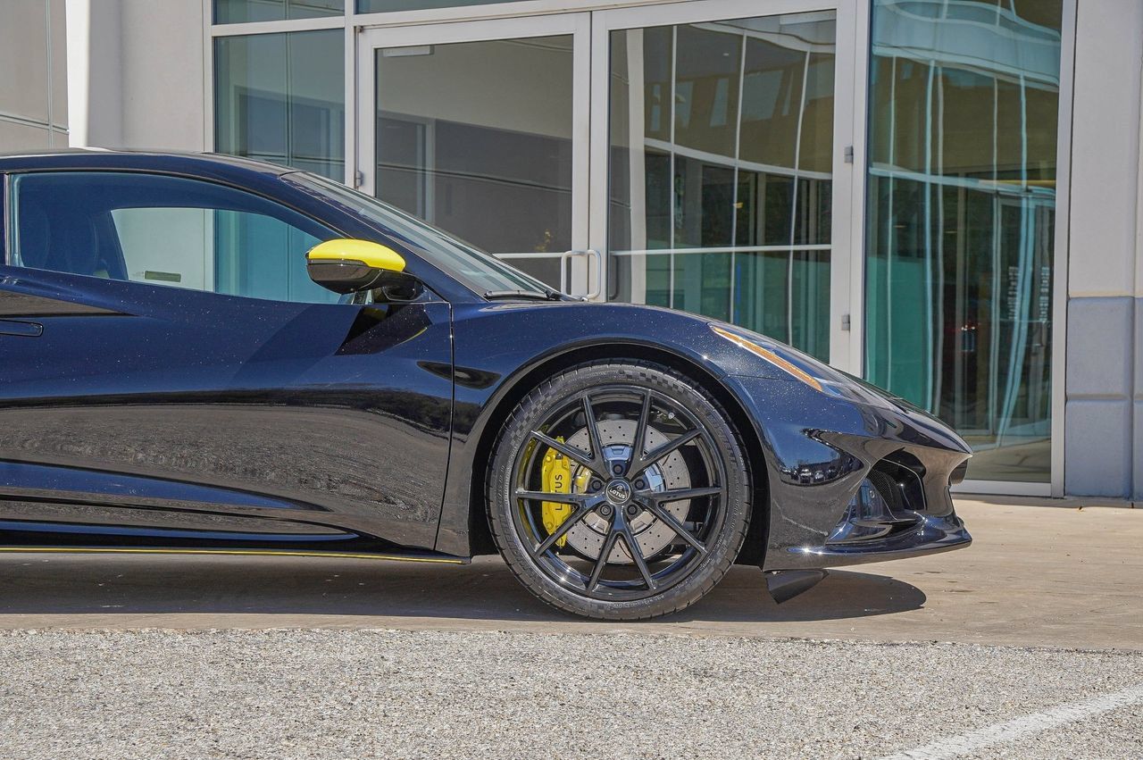New 2026 Lotus Emira SE RWD image 8