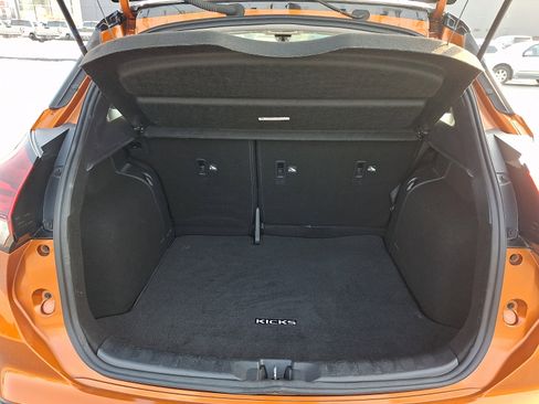 Certified 2023 Nissan Kicks SR w/ SR Premium Package image 30