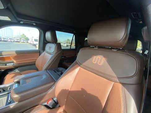 Certified 2025 Ford Expedition King Ranch image 19