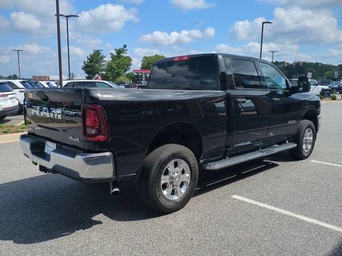 Used 2026 RAM 2500 Big Horn AWD/4WD image 4