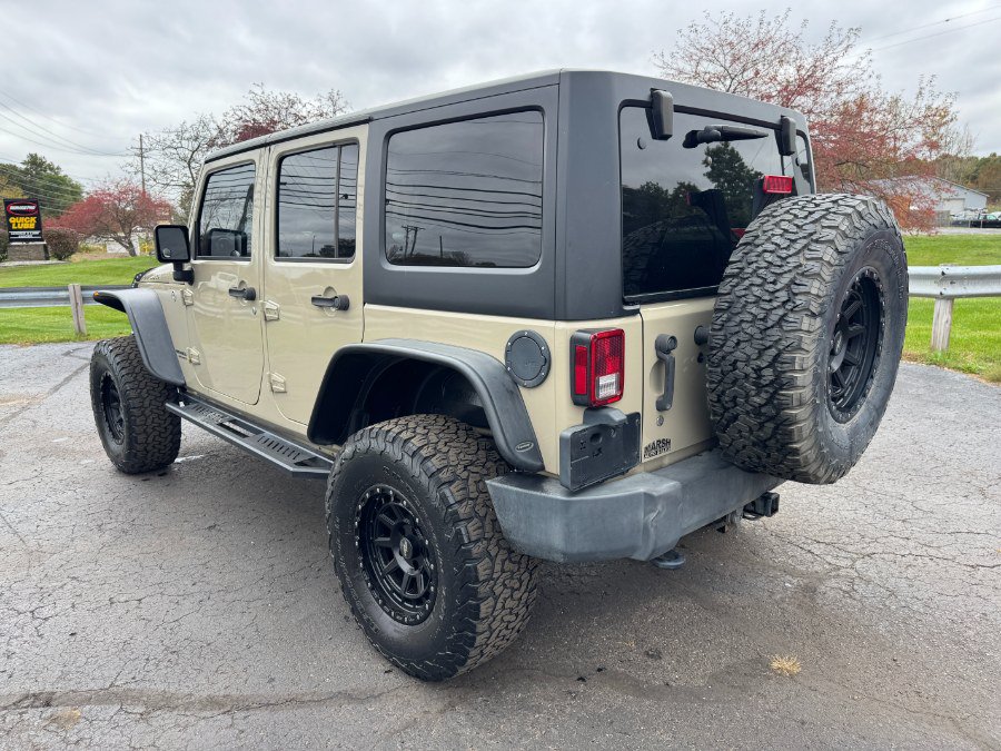 Used 2017 Jeep Wrangler Unlimited Rubicon w/ Dual Top Group AWD/4WD image 3