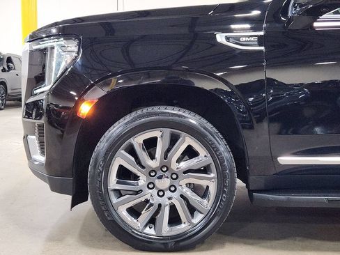 Used 2021 GMC Yukon XL Denali RWD image 5