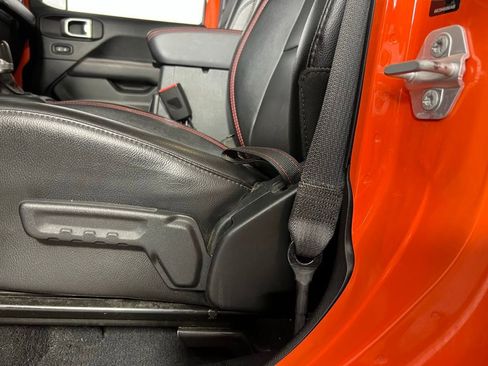 Used 2020 Jeep Gladiator Rubicon image 27