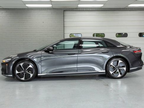Used 2024 Lucid Air Touring AWD/4WD image 4