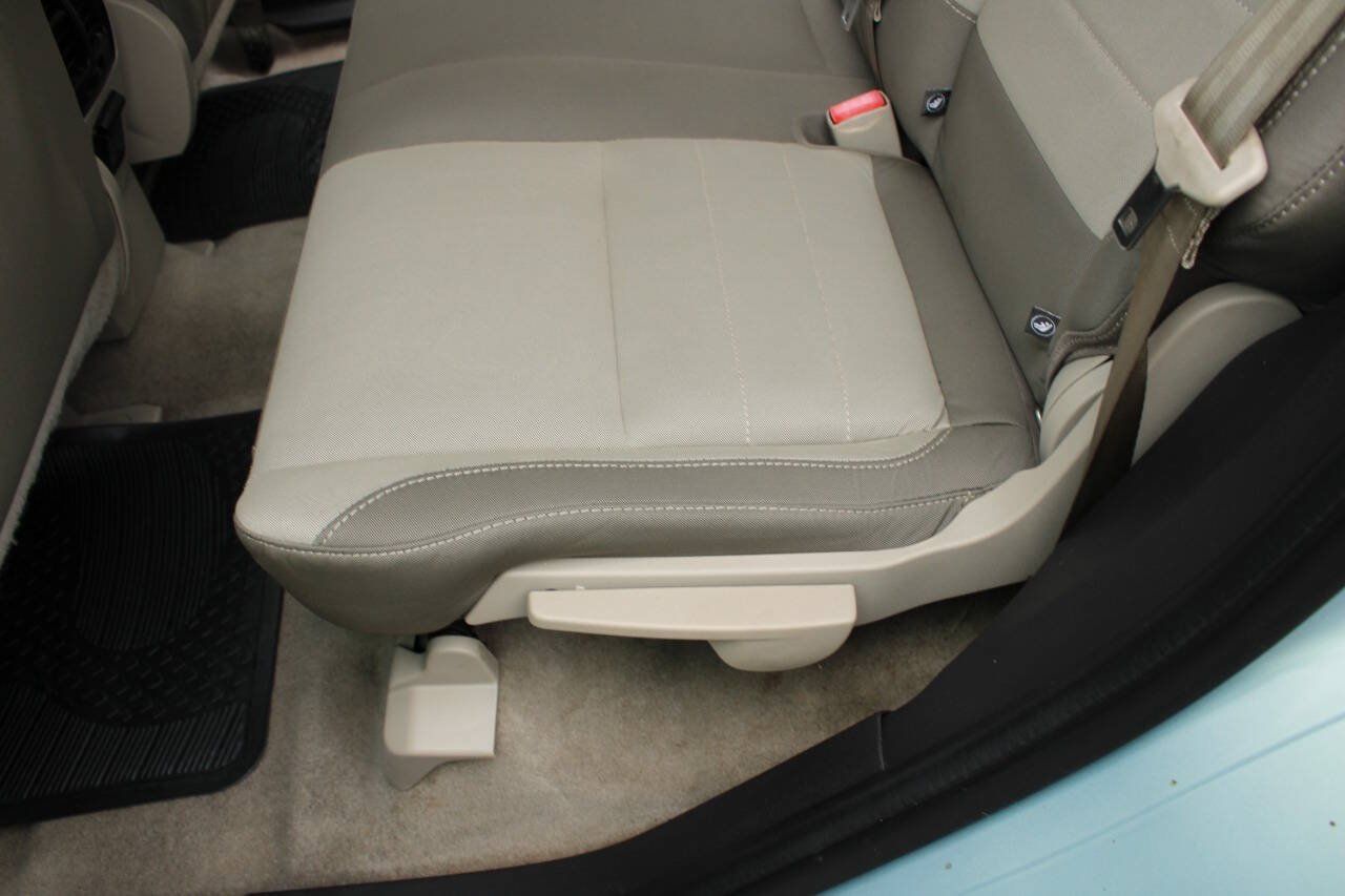 Used 2014 Ford C-MAX SE FWD image 28