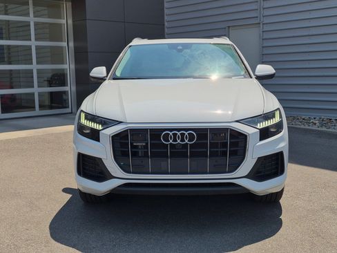 Used 2023 Audi Q8 Premium w/ Convenience Package AWD/4WD image 9
