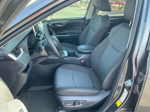 Certified 2025 Toyota RAV4 XLE w/ Convenience Package AWD/4WD image 14