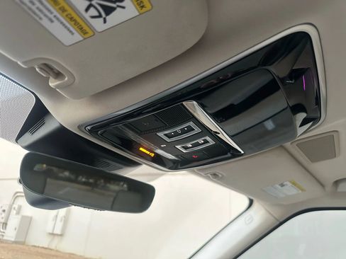 Used 2021 Land Rover Range Rover Westminster Edition image 37