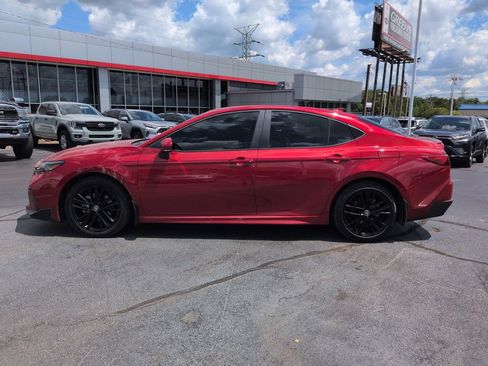Certified 2025 Toyota Camry SE w/ Convenience Package FWD image 2
