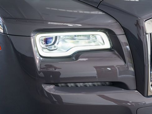 Used 2018 Rolls-Royce Wraith image 21