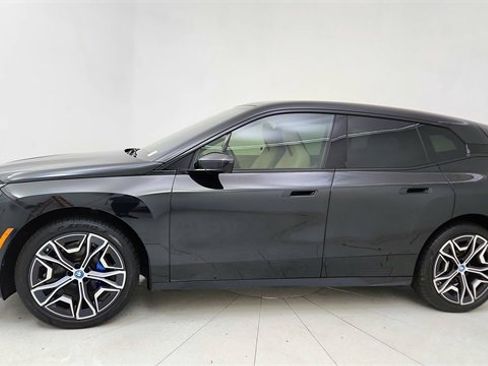 Used 2024 BMW iX xDrive50 w/ Premium Package image 3