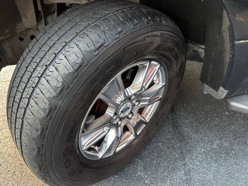 Used 2015 Ford F150 XLT w/ Equipment Group 301A Mid AWD/4WD image 19