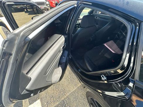 Used 2024 Honda Civic Sport image 6