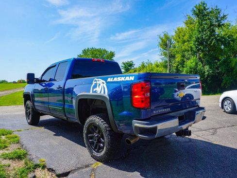 Used 2017 Chevrolet Silverado 2500 LT AWD/4WD image 5