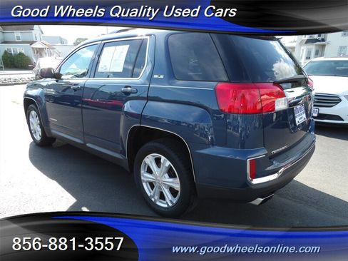 Used 2017 GMC Terrain SLE w/ Technology Package AWD/4WD image 7
