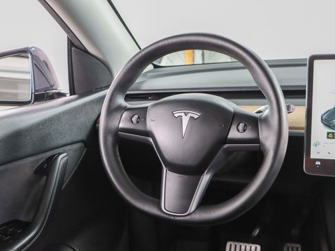 Used 2022 Tesla Model Y Performance image 12