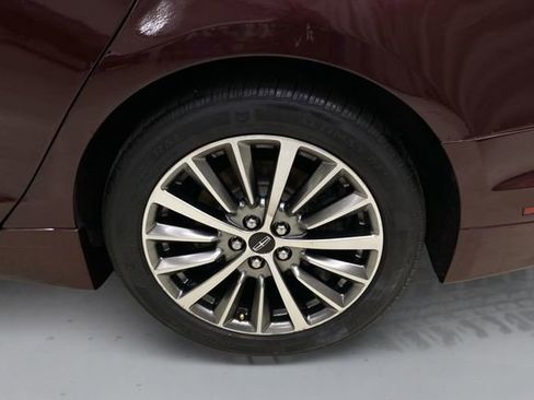 Used 2017 Lincoln MKZ Select w/ Select Plus Package AWD/4WD image 18