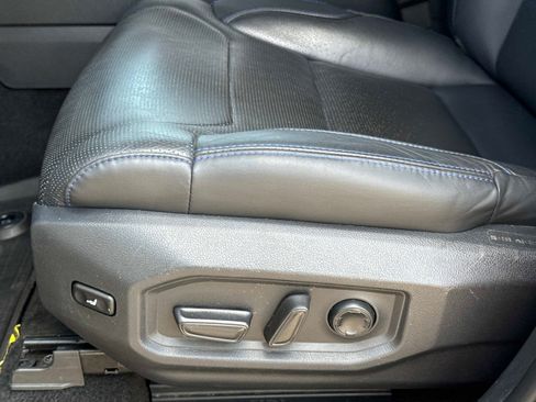 Used 2023 Toyota Tundra Platinum AWD/4WD image 22