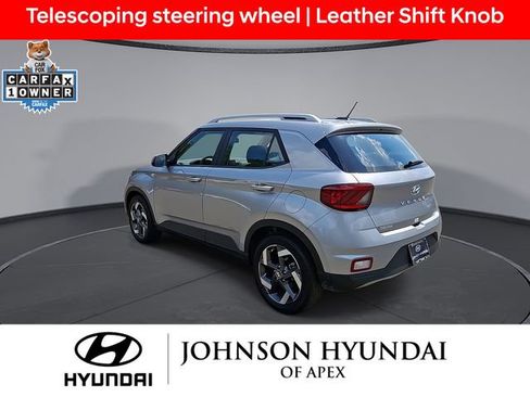 Certified 2026 Hyundai Venue SEL FWD image 7