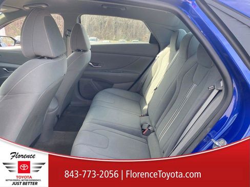 Used 2023 Hyundai Elantra SEL image 8