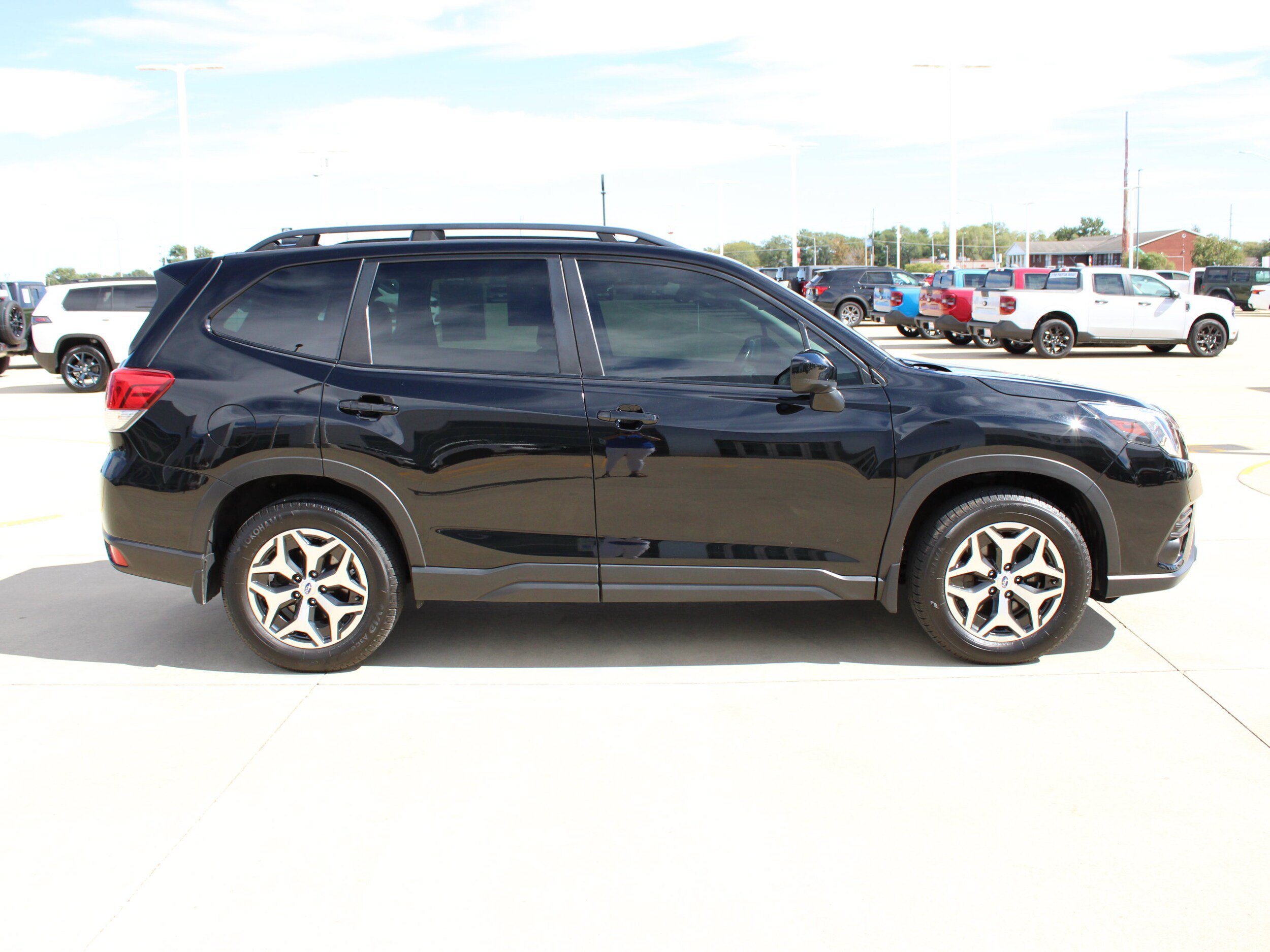 Used 2024 Subaru Forester Premium AWD/4WD image 8