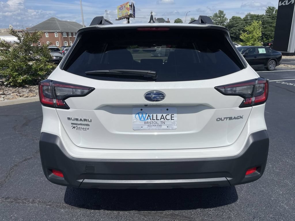 Used 2024 Subaru Outback Premium AWD/4WD image 5