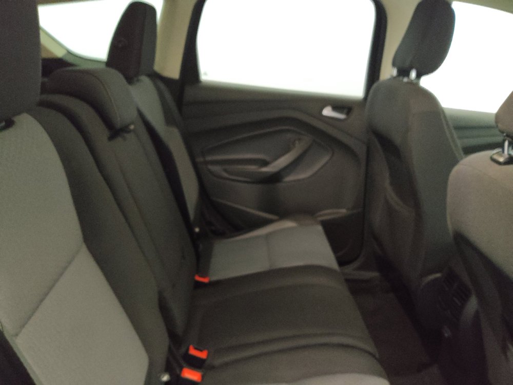Used 2018 Ford Escape SE FWD image 19