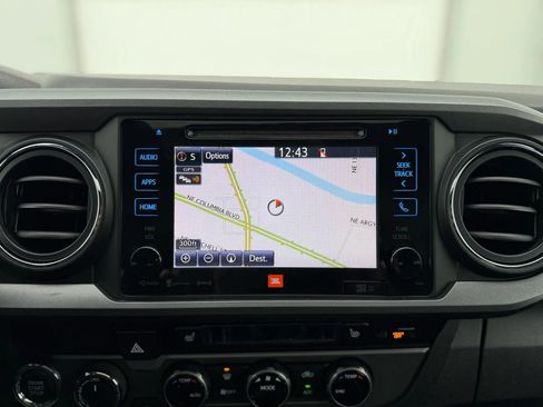 Used 2017 Toyota Tacoma TRD Off-Road image 20