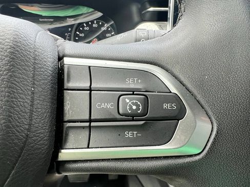 Used 2024 Jeep Compass Latitude AWD/4WD image 25