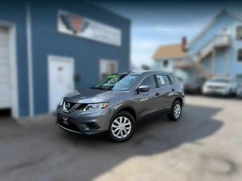 Used 2016 Nissan Rogue S AWD/4WD image 1