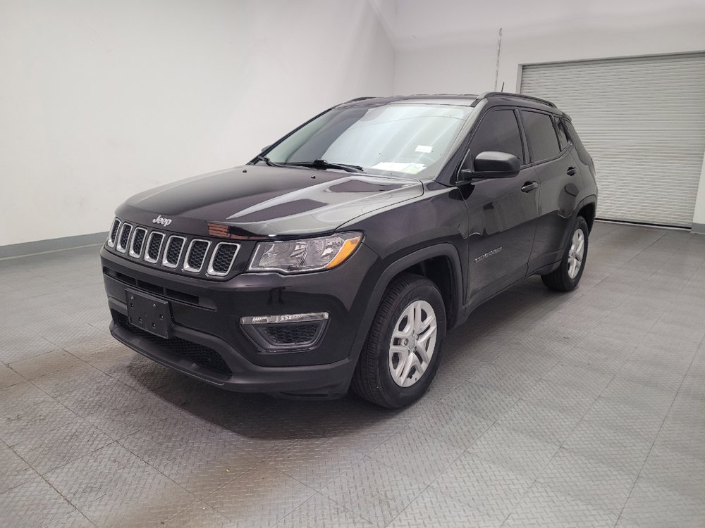 Used 2018 Jeep Compass Sport w/ Tech Group FWD image 2