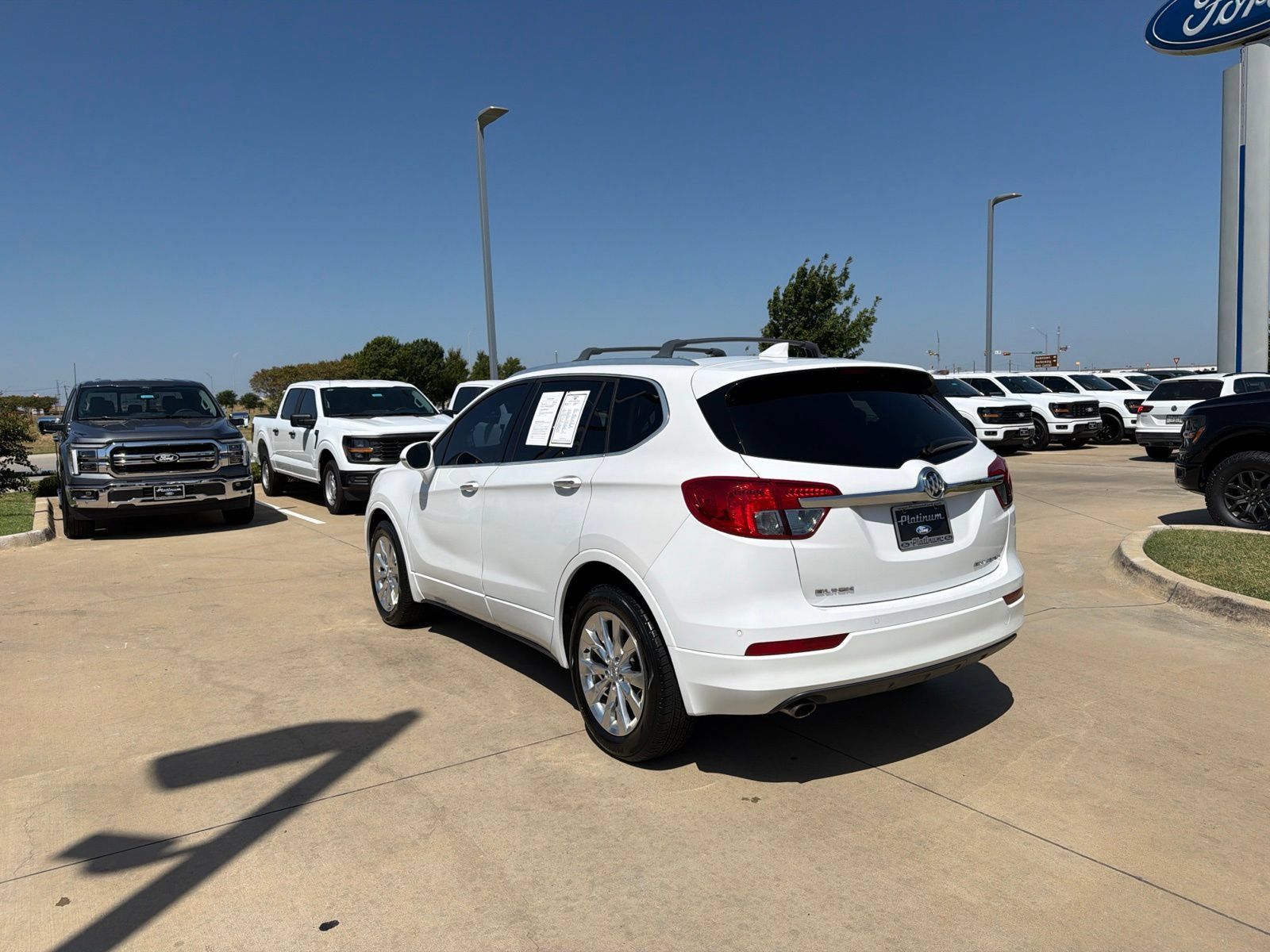 Used 2017 Buick Envision Essence FWD image 3