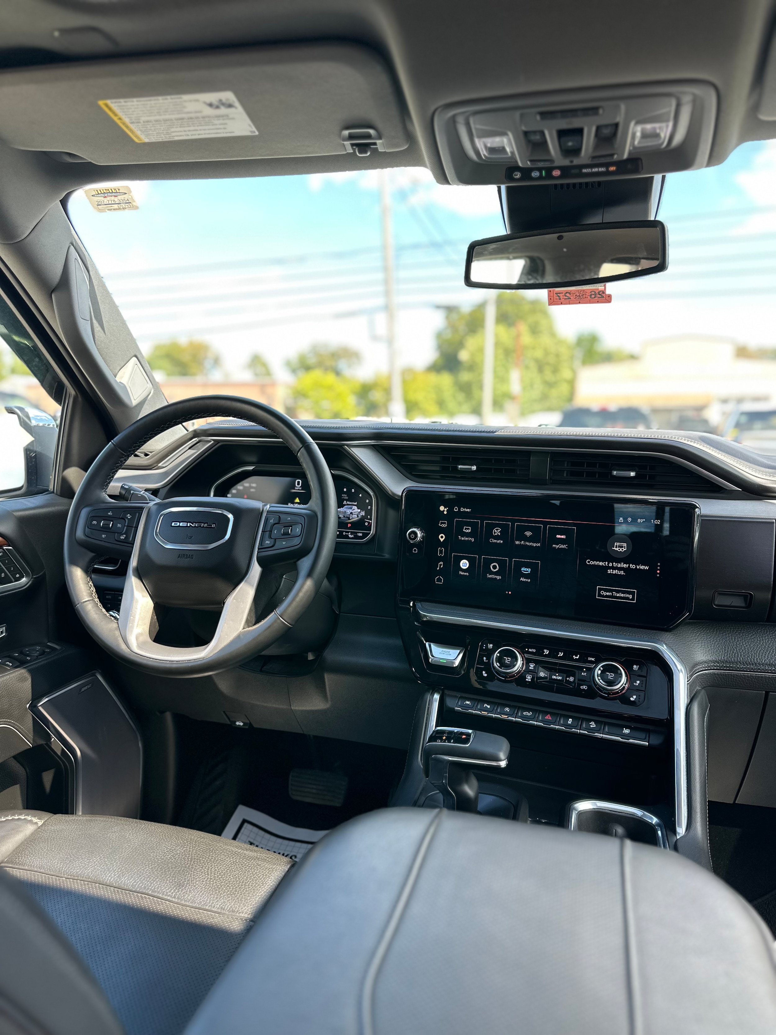 Used 2023 GMC Sierra 1500 Denali AWD/4WD image 13