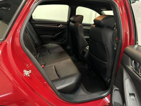 Certified 2018 Honda Accord Sport image 36
