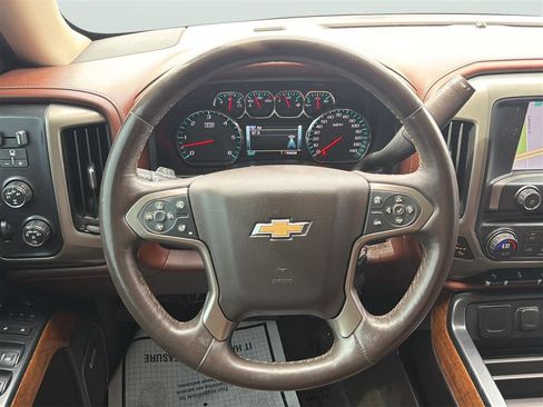 Used 2015 Chevrolet Silverado 1500 High Country w/ High Country Premium Package AWD/4WD image 23