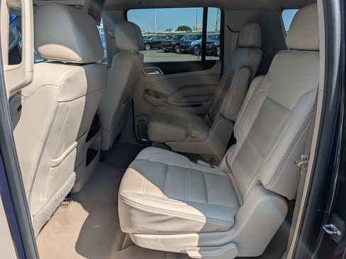 Used 2020 GMC Yukon XL Denali w/ Denali Ultimate Package AWD/4WD image 15
