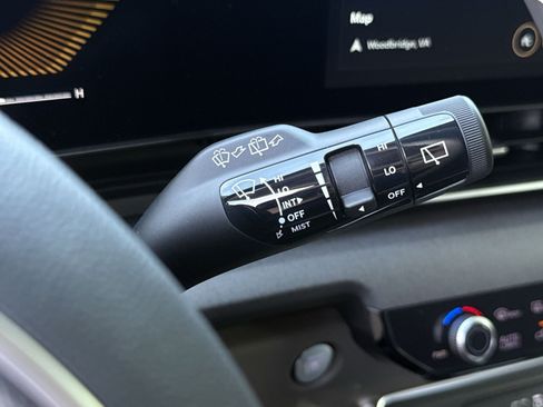 New 2026 Kia Carnival EX FWD image 52