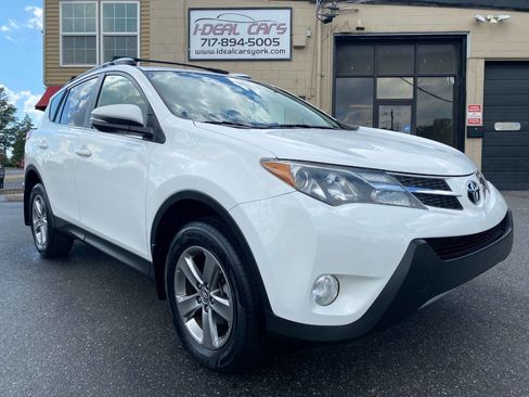 Used 2015 Toyota RAV4 XLE image 36