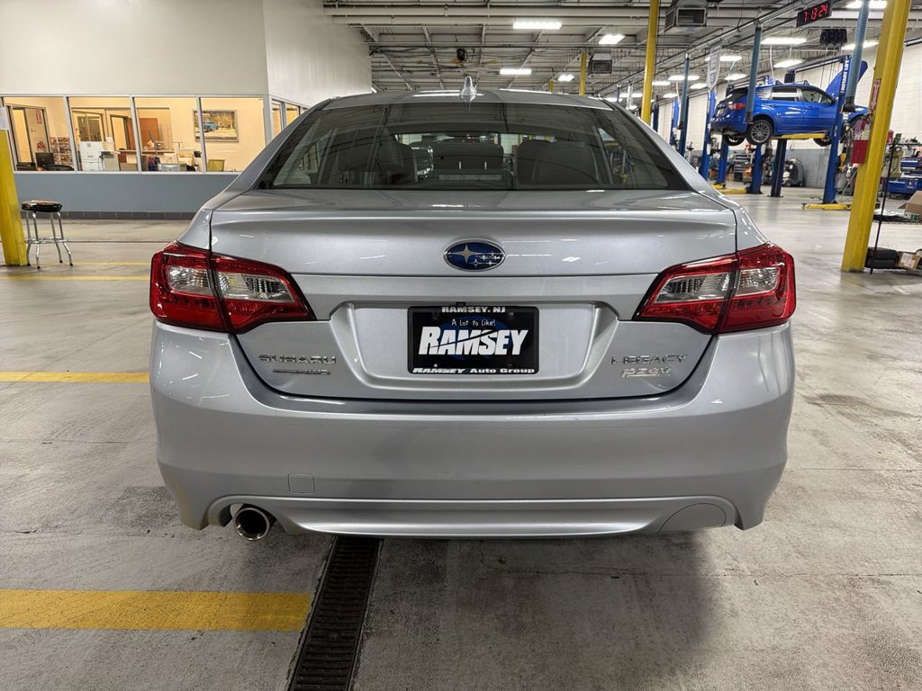 Used 2017 Subaru Legacy 2.5i Premium w/ Moonroof Package AWD/4WD image 7