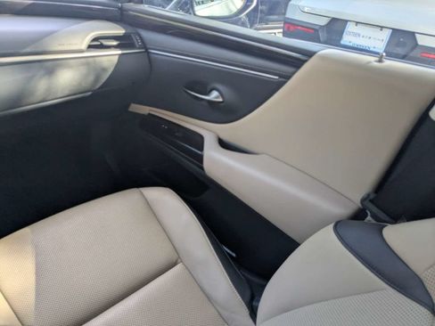 Used 2019 Lexus ES 350 w/ Premium Package FWD image 19
