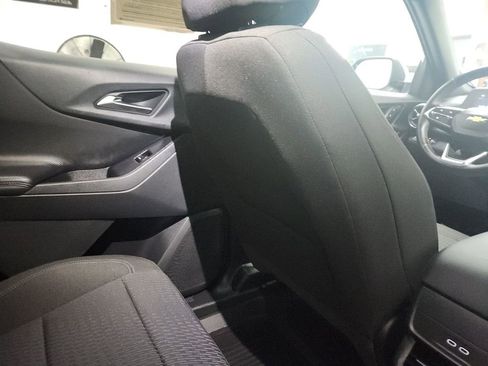 Used 2026 Chevrolet Equinox LT AWD/4WD image 13