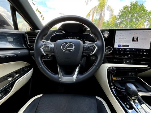 Used 2024 Lexus NX 350 AWD image 6