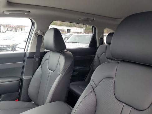 New 2026 Kia Sorento S w/ S Panoramic Sunroof Package FWD image 16