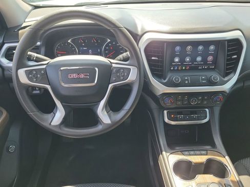 Used 2023 GMC Acadia SLE w/ Driver Convenience Package FWD image 11