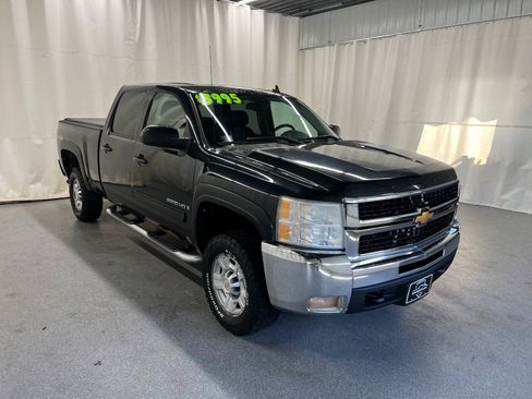 Used 2009 Chevrolet Silverado 2500 LTZ w/ Safety Package AWD/4WD image 2