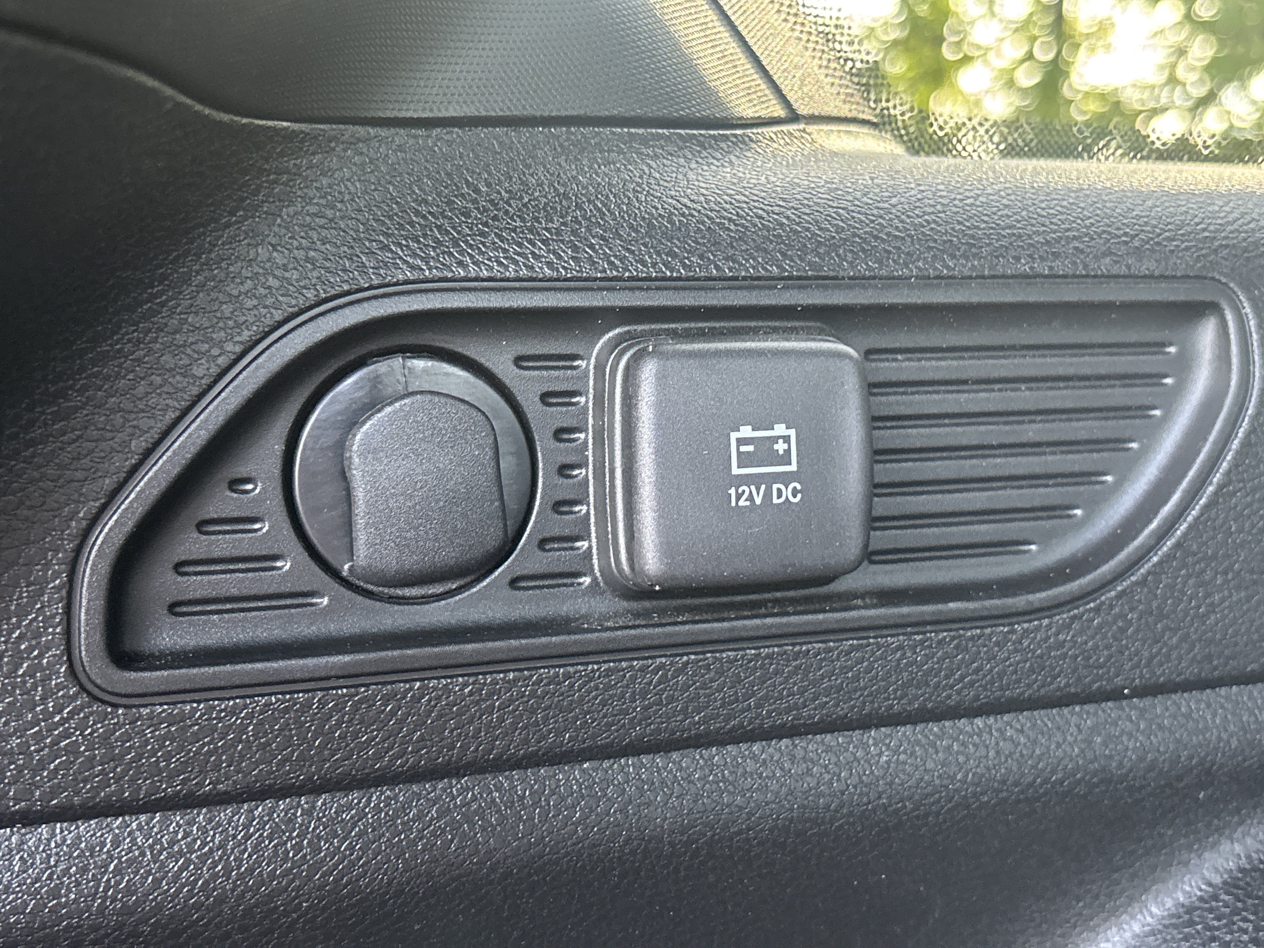 Used 2023 Jeep Grand Cherokee Altitude AWD/4WD image 24
